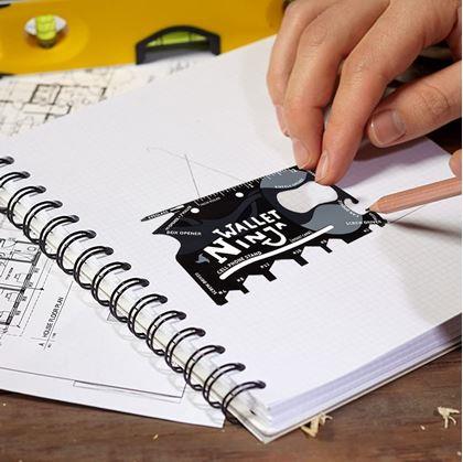 Obrázok z Oceľová multifunkčná karta Wallet Ninja 18v1