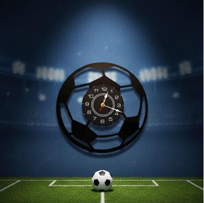 Obrázok z nástenné hodiny - futbal