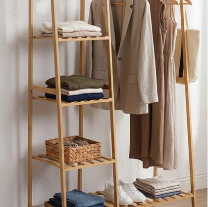 Obrázok z Bambusový stojan na oblečenie s policami a vešiakom – šírka 80 cm
