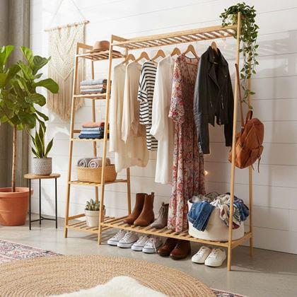 Obrázok z Bambusový stojan na oblečenie s policami a vešiakom - šírka 130 cm