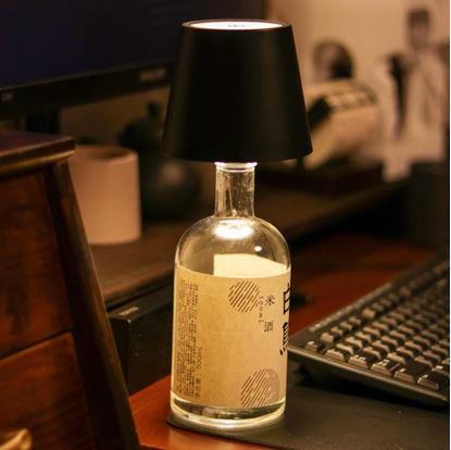 Obrázok Dotyková lampička na fľašu, 3 režimy svetla