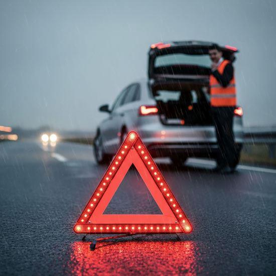 Obrázok z Výstražný trojuholník s LED osvetlením
