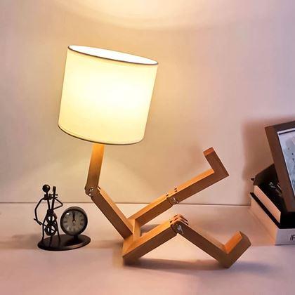 Obrázok z Drevená stolná lampa panáčik