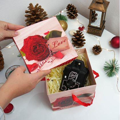 Obrázok z Darčeková krabička 15 cm  - valentínska ruža