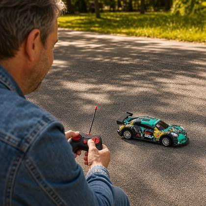 Obrázok z Svietiace RC driftovacie autíčko na ovládanie