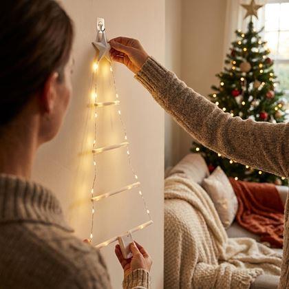 Obrázok z Vianočná LED svietiaca dekorácia - stromček