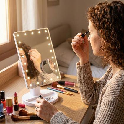 Obrázok z Kozmetické zväčšovacie zrkadlo 22 LED diód